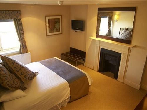 The Cadogan Arms Hotel Ingham  Bagian luar foto